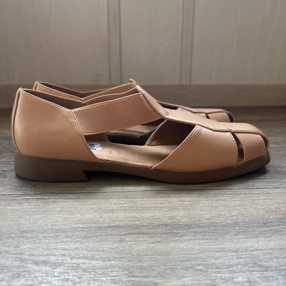 Closed Toe Sandals Tan Women’s